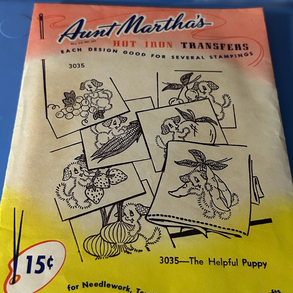 Vintage Aunt Martha's Hot Iron Transfers. 3035- The Helpful Puppy